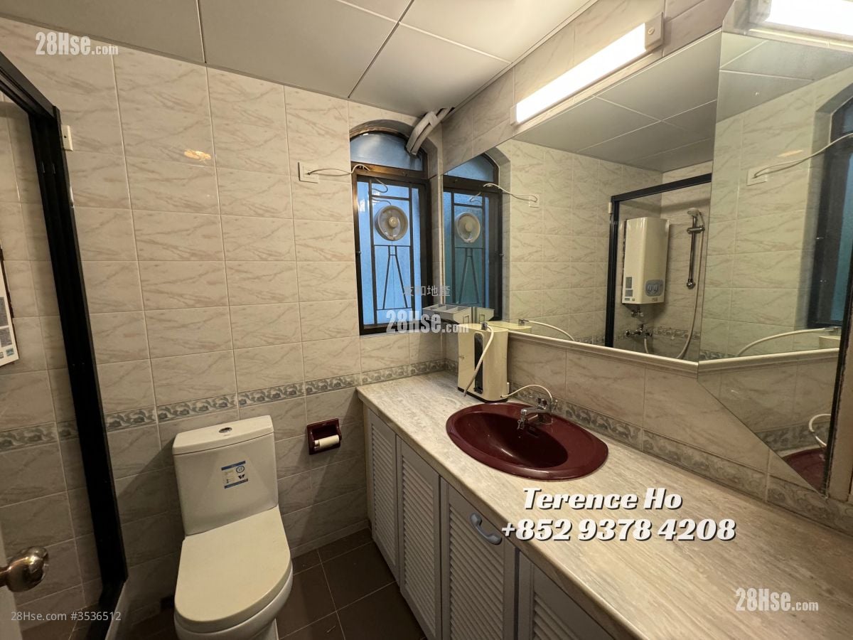 10 Stafford Road Sell 3 Bedrooms , 2 Bathrooms 1,343 ft²