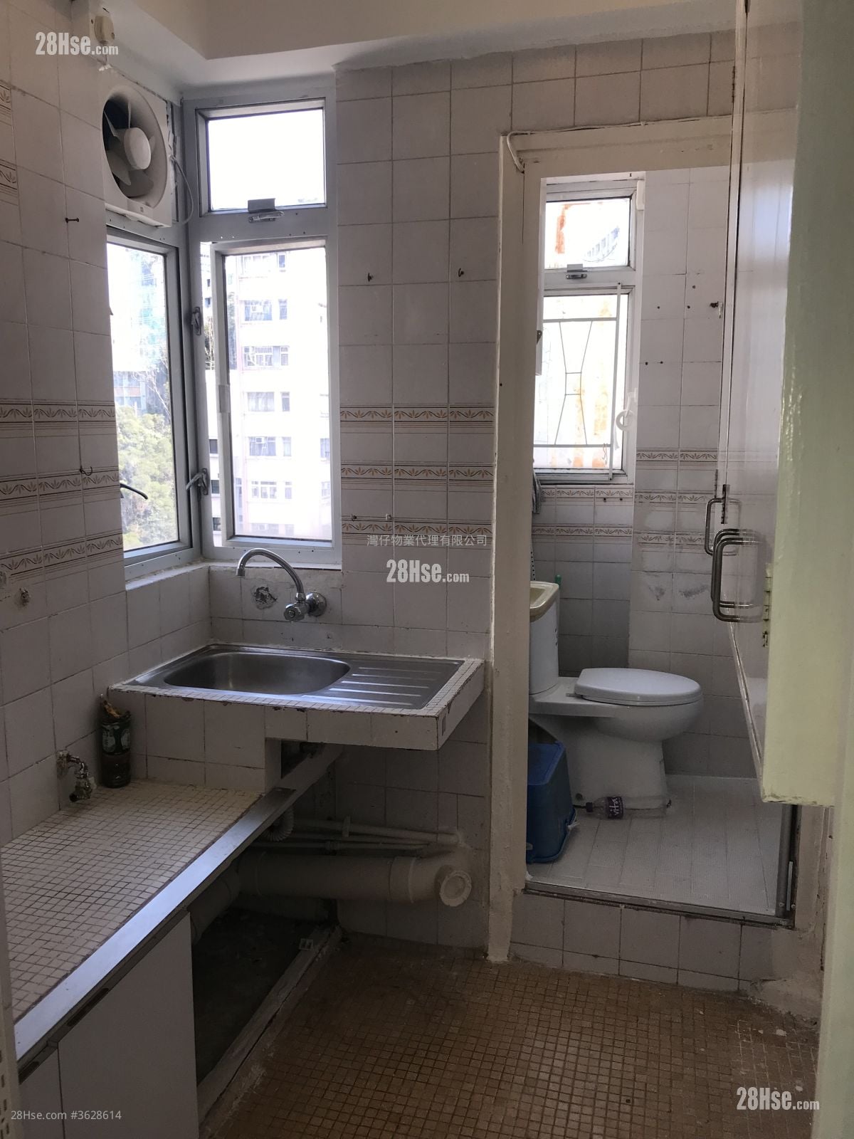 Kin On House Rental 2 Bedrooms , 1 Bathroom 330 ft²