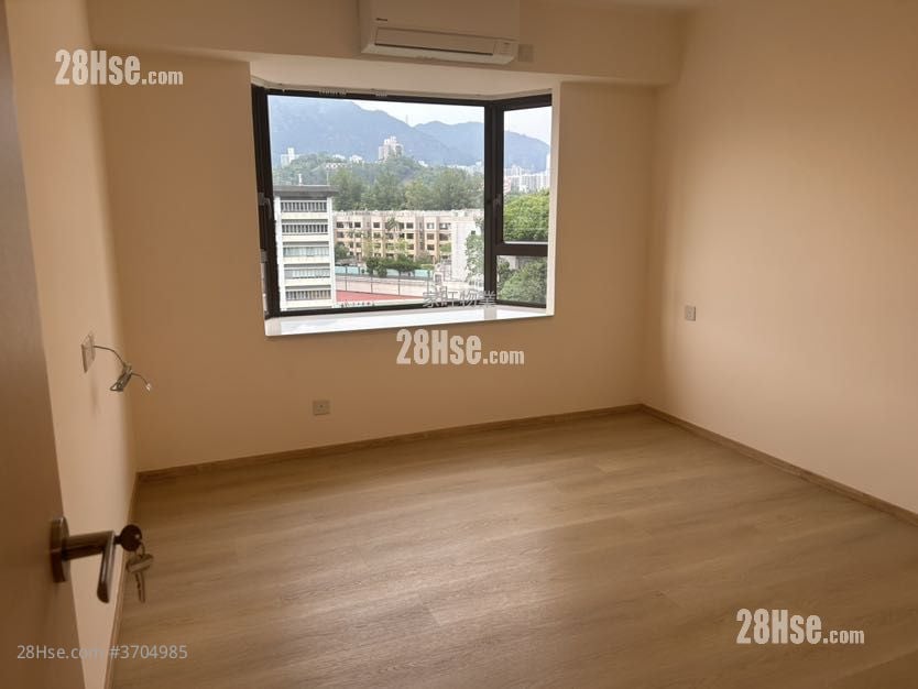 Beverly Villas Sell 4 Bedrooms , 3 Bathrooms 1,620 ft²