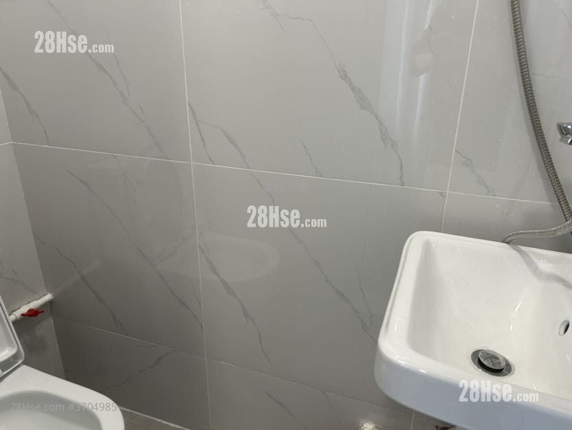 Beverly Villas Sell 4 Bedrooms , 3 Bathrooms 1,620 ft²