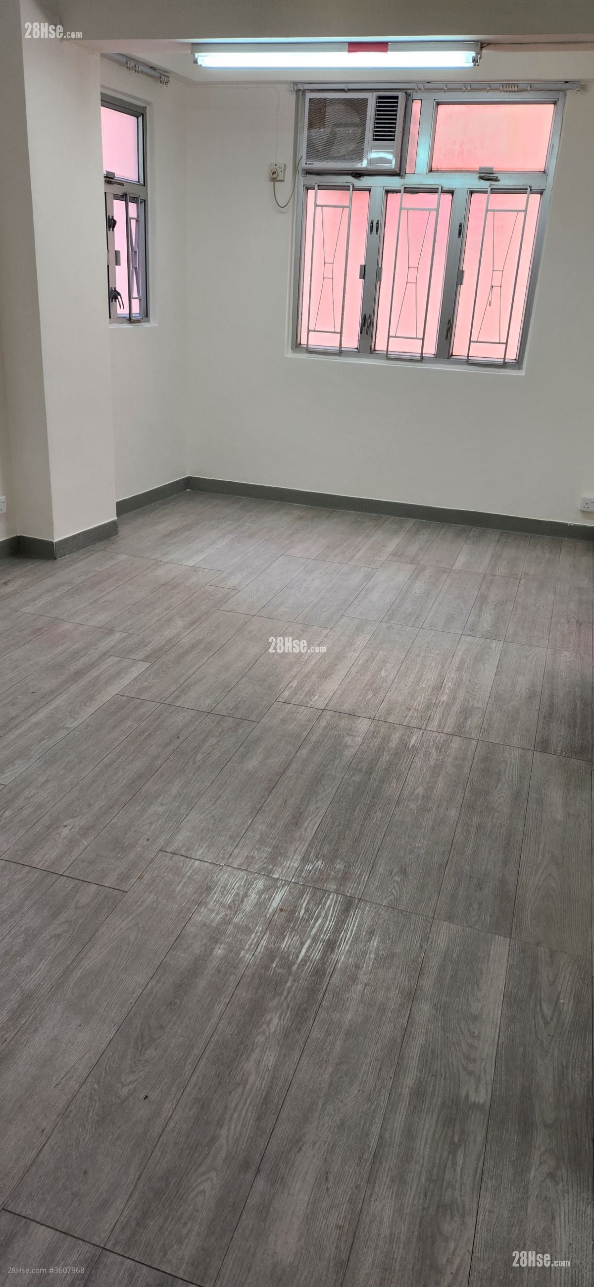 Wah Lok Building Rental 2 Bedrooms , 1 Bathroom 365 ft²