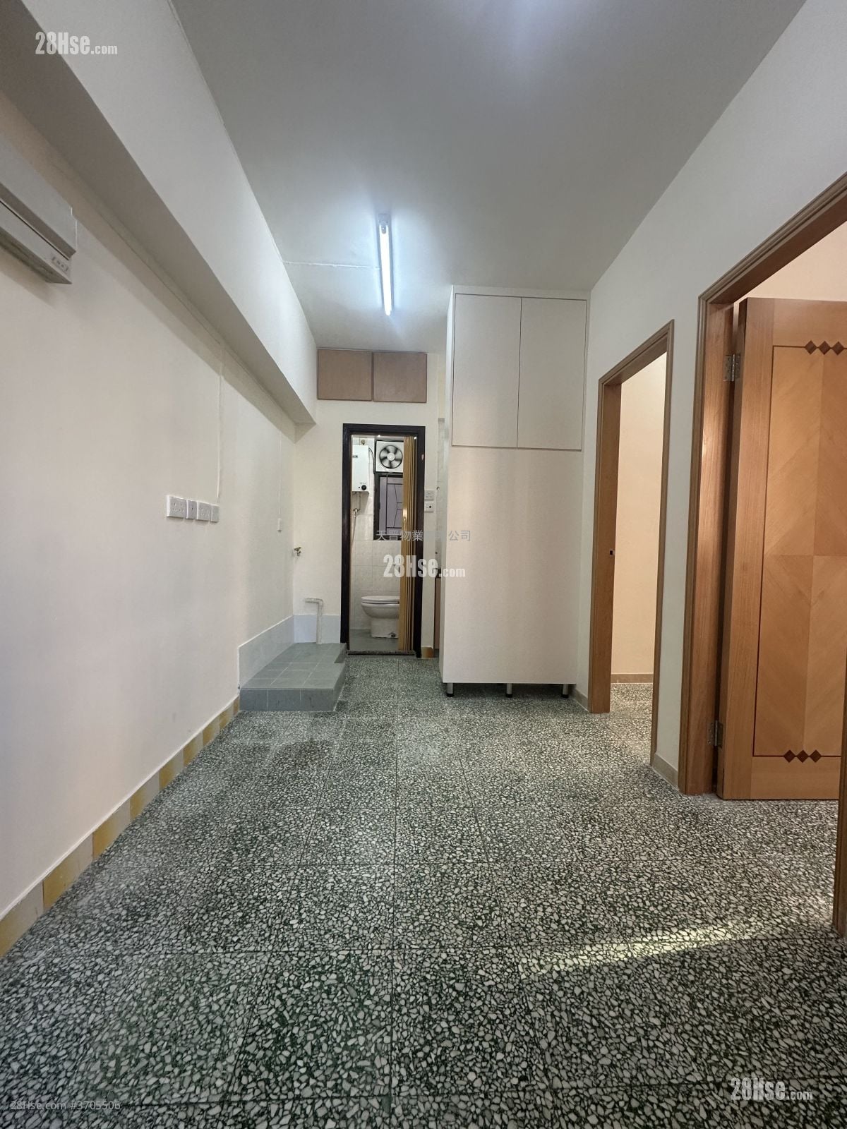 安發大廈 售盤 2 房 , 1 浴室 284 平方呎