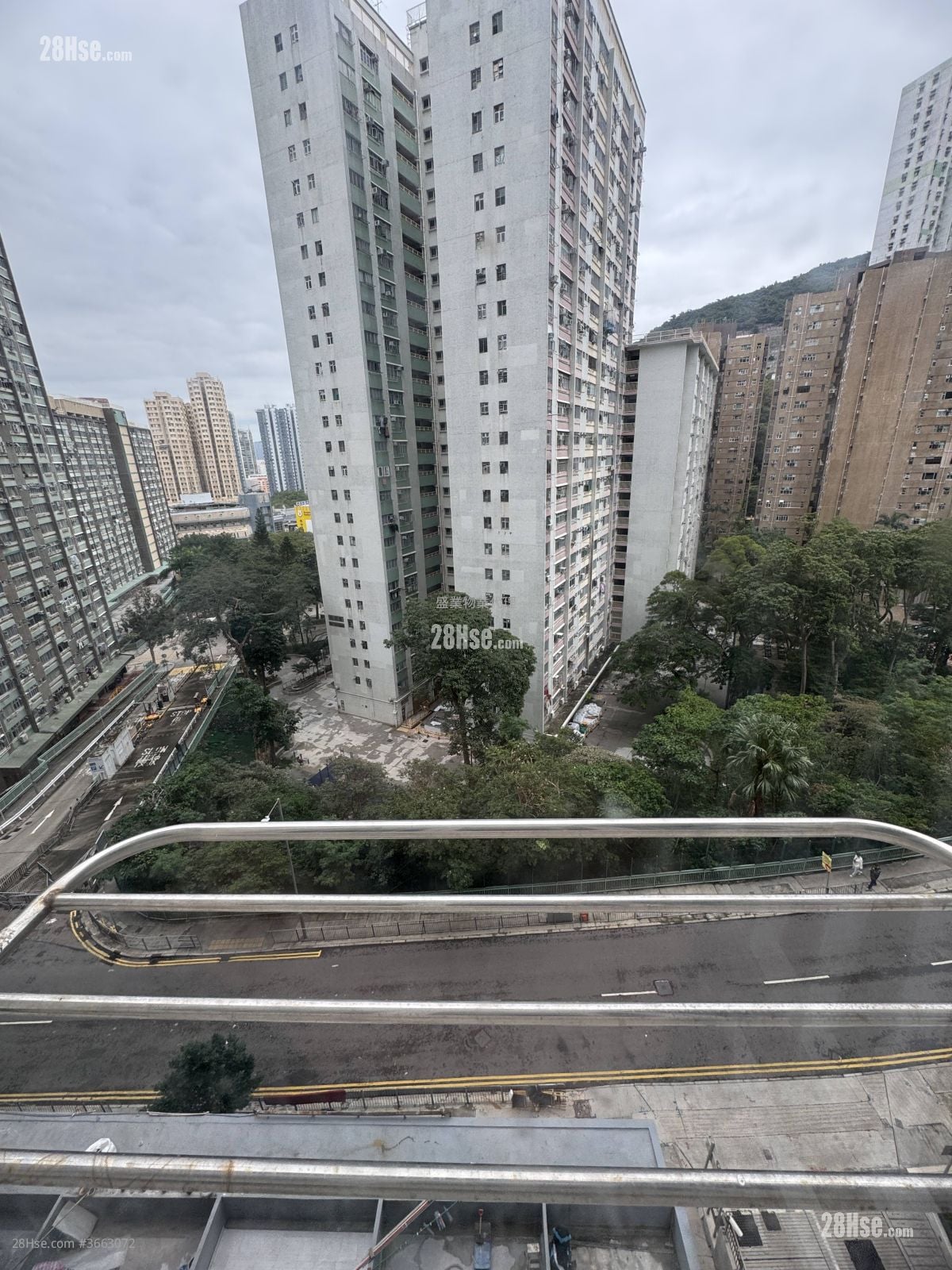 Kin Yip Building Sell 2 Bedrooms , 2 Bathrooms 257 ft²