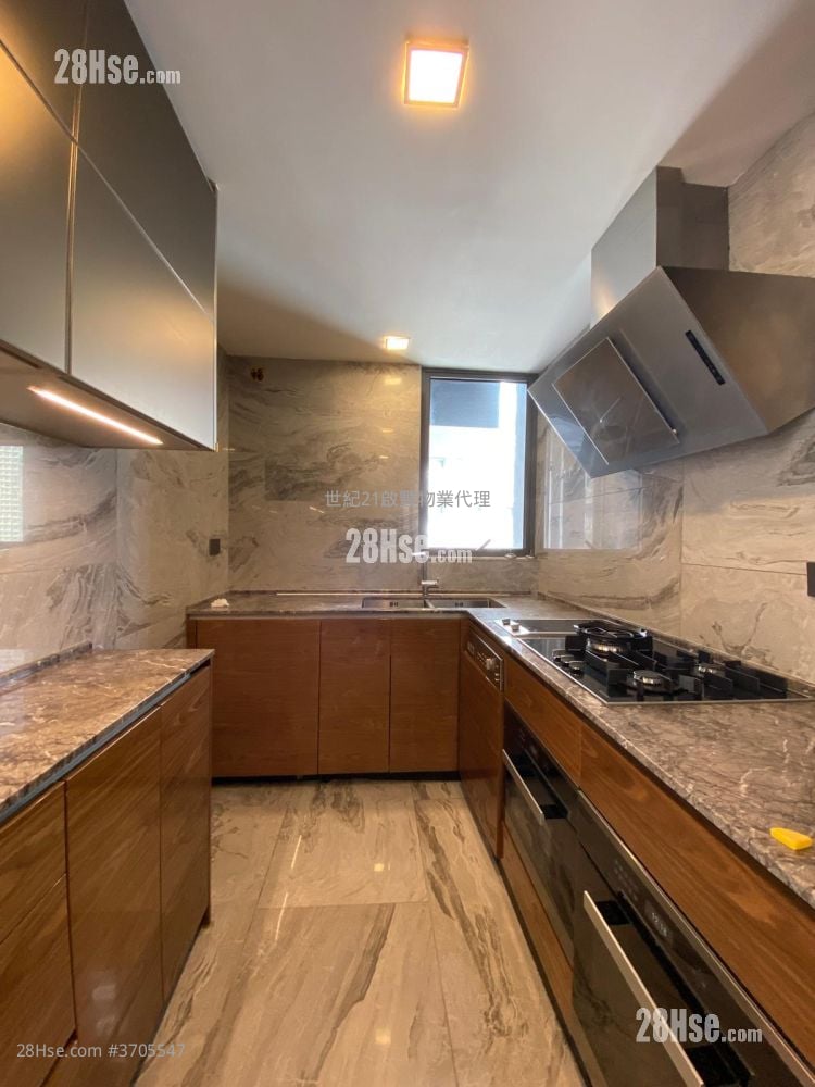 龙誉 售盘 4 房 , 3 浴室 1,010 平方尺