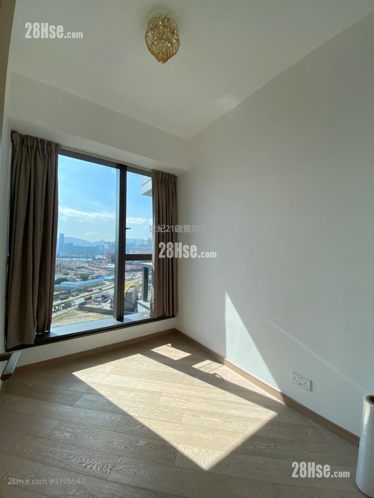 龙誉 售盘 4 房 , 3 浴室 1,010 平方尺