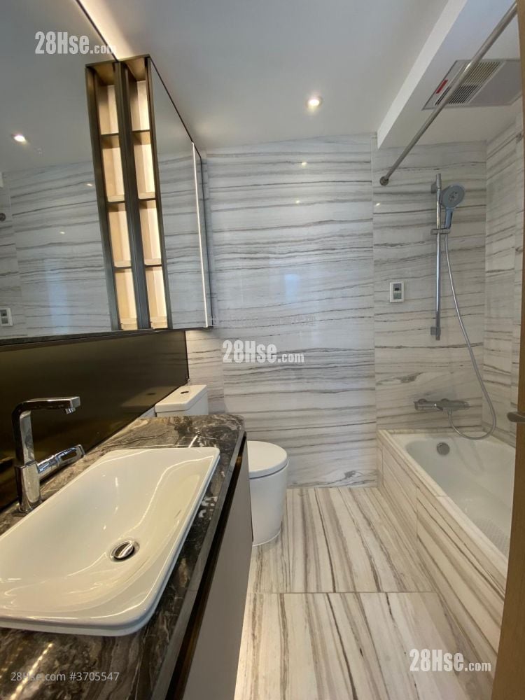 龙誉 售盘 4 房 , 3 浴室 1,010 平方尺