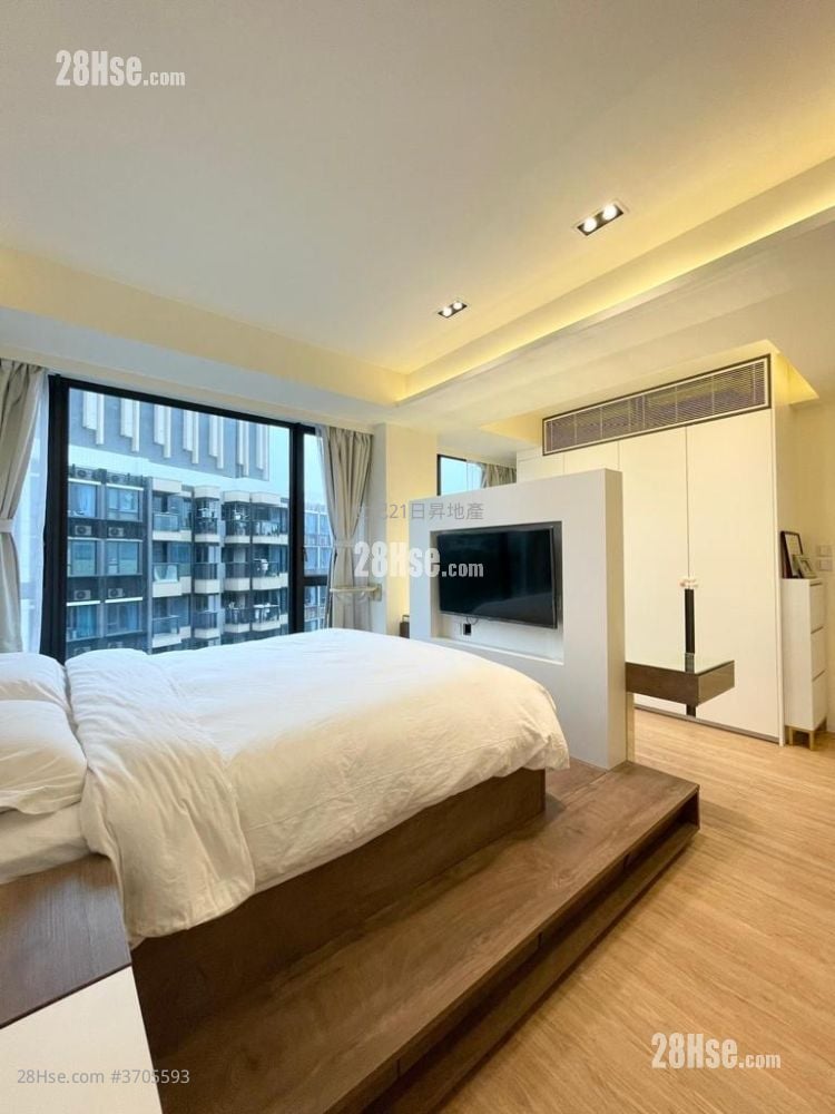 Fleur Pavilia Sell 4 Bedrooms , 3 Bathrooms 908 ft²