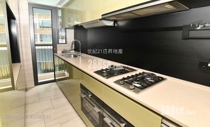 Fleur Pavilia Sell 4 Bedrooms , 3 Bathrooms 908 ft²