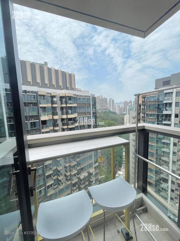 Fleur Pavilia Sell 4 Bedrooms , 3 Bathrooms 908 ft²