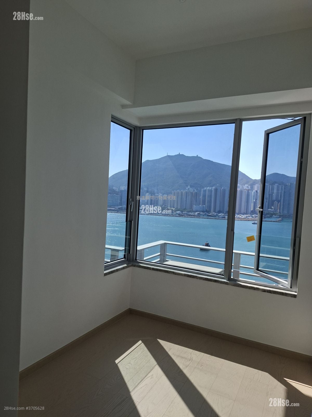 亲海駅 租盘 3 房 , 2 浴室 707 平方尺