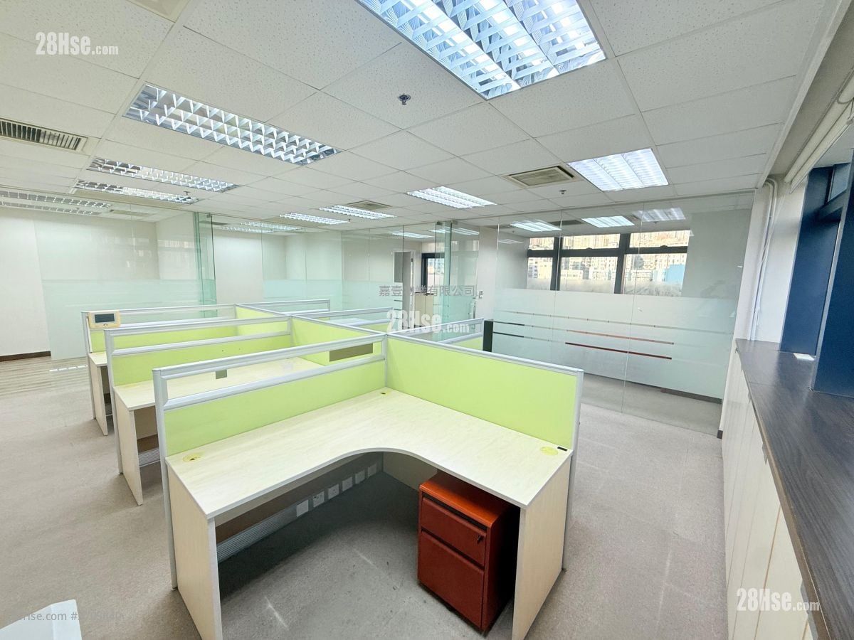 Legend Tower Rental 1,107 ft²