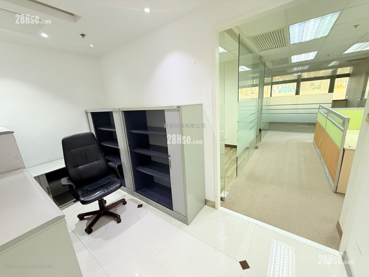 Legend Tower Rental 1,107 ft²