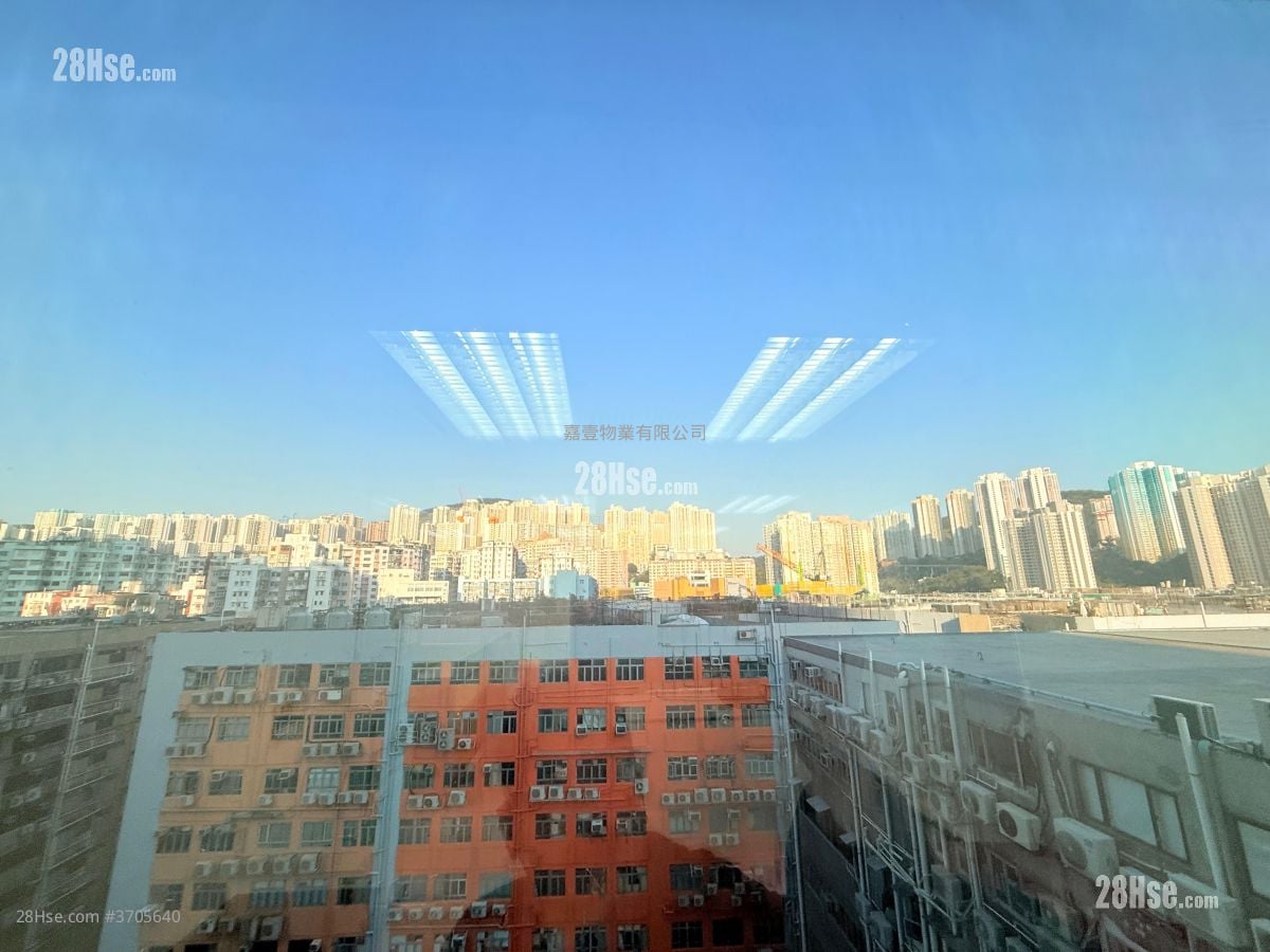 Legend Tower Rental 1,107 ft²