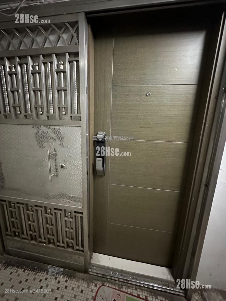 东海大楼 售盘 2 房 , 1 浴室 361 平方尺