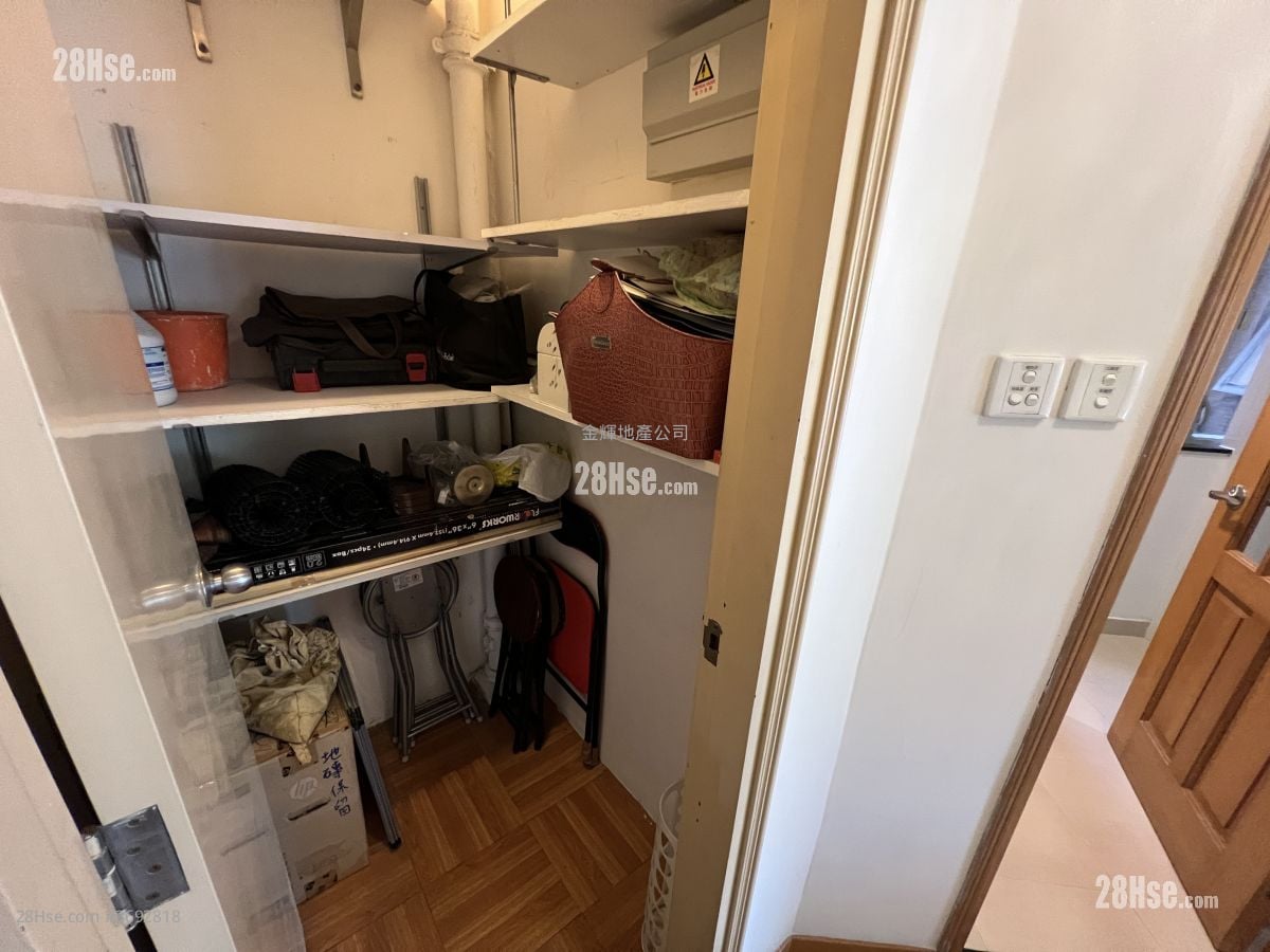 容龙居 租盘 3 房 , 2 浴室 970 平方尺