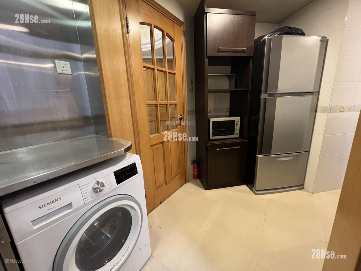 容龙居 租盘 3 房 , 2 浴室 970 平方尺