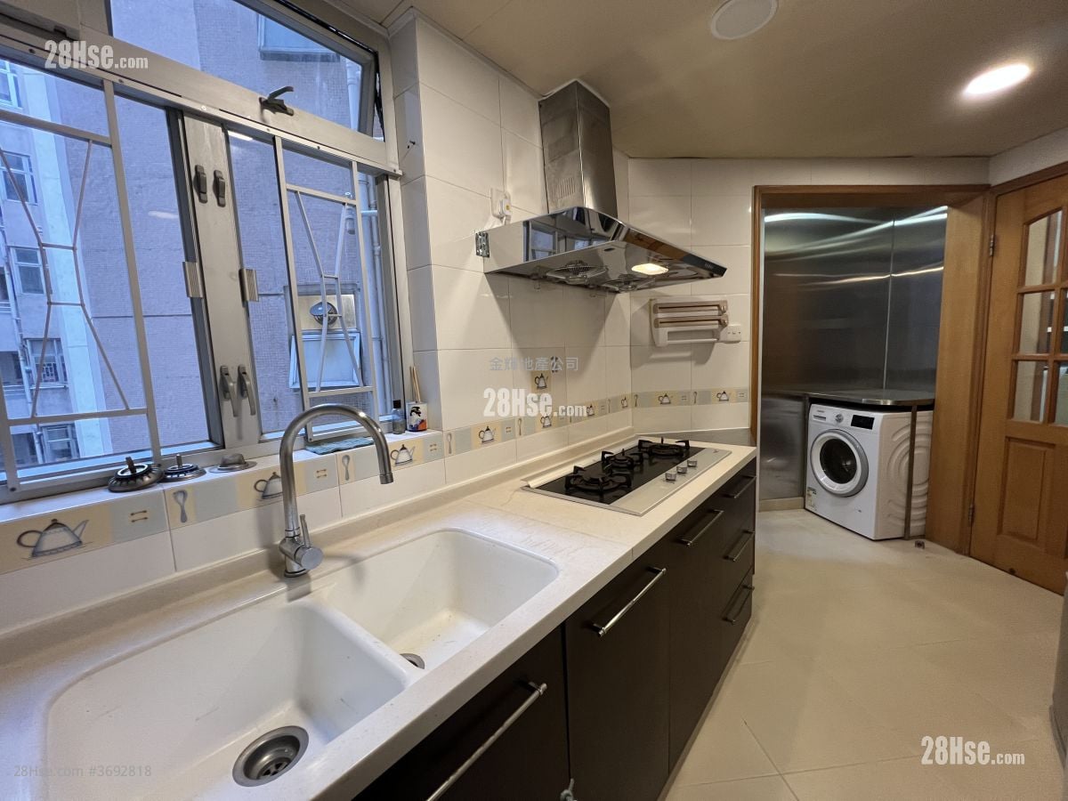 容龙居 租盘 3 房 , 2 浴室 970 平方尺