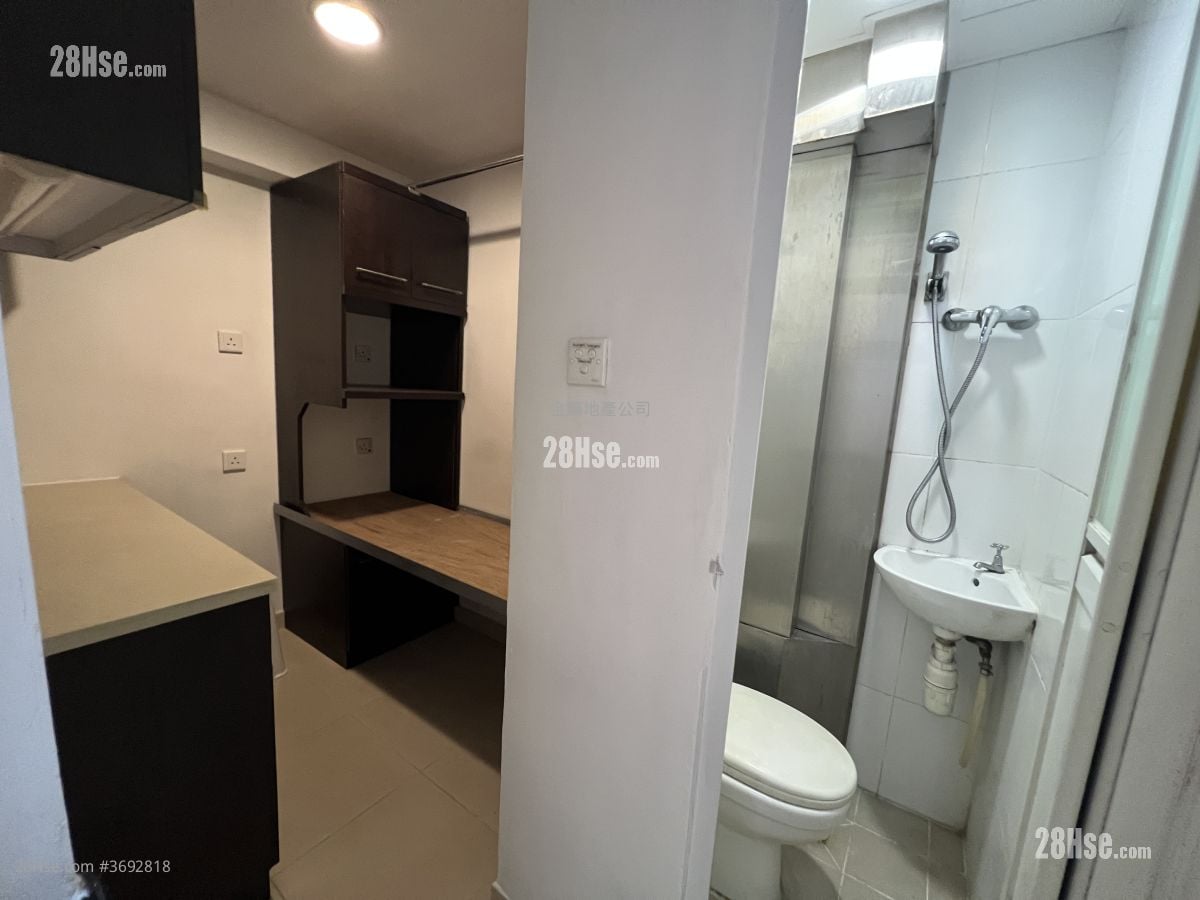 容龙居 租盘 3 房 , 2 浴室 970 平方尺