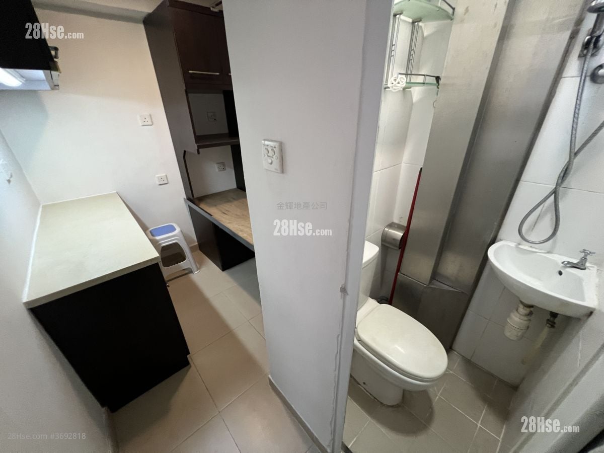 容龙居 租盘 3 房 , 2 浴室 970 平方尺