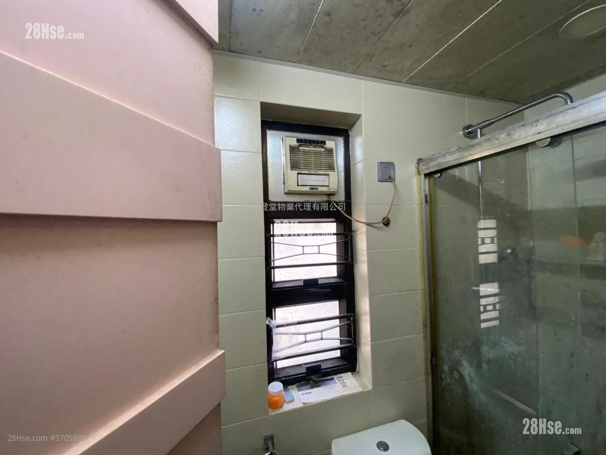 Fu Hing Garden Sell 2 Bedrooms , 2 Bathrooms