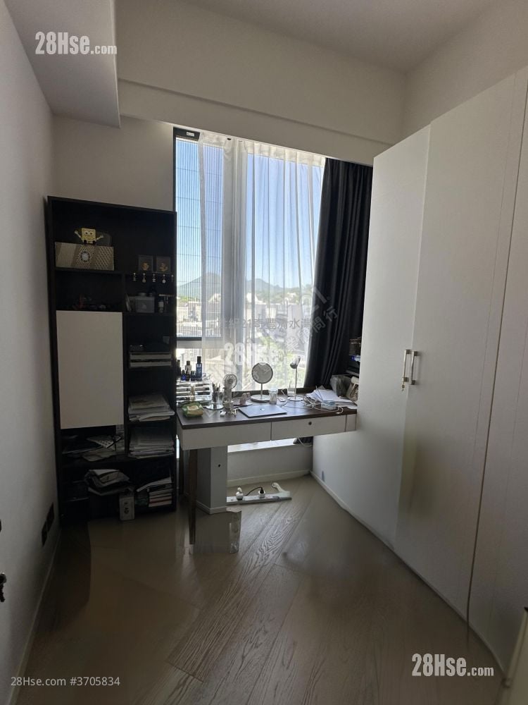 傲泷 租盘 3 房 983 平方尺