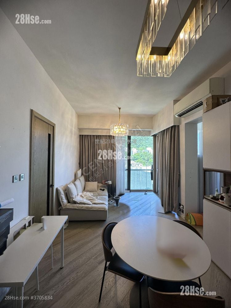 傲泷 租盘 3 房 983 平方尺