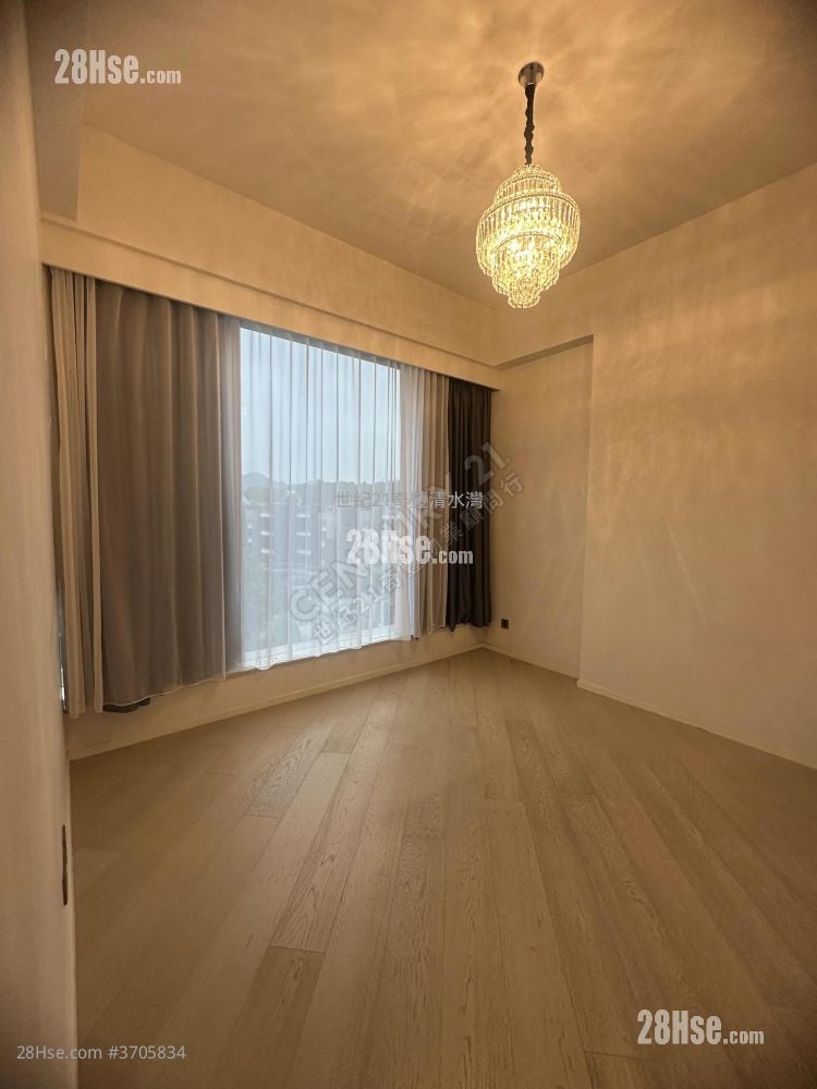 傲泷 租盘 3 房 983 平方尺