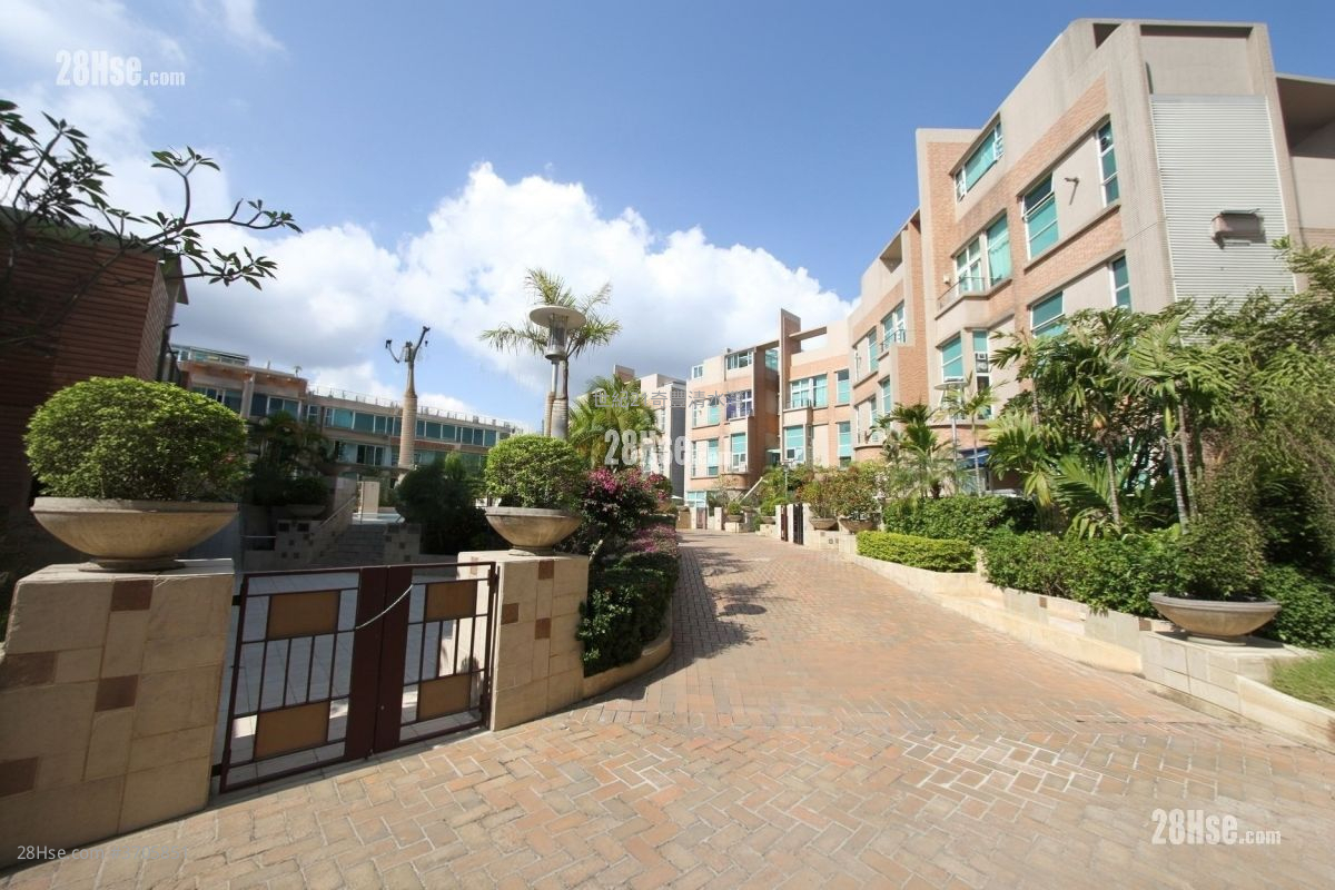 Costa Bello Sell 3 Bedrooms 837 ft²