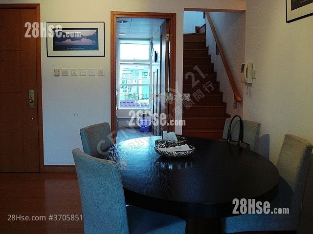 Costa Bello Sell 3 Bedrooms 837 ft²