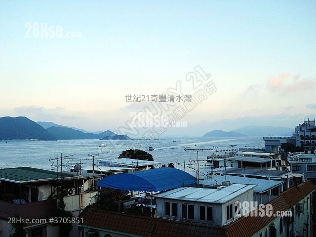 Costa Bello Sell 3 Bedrooms 837 ft²