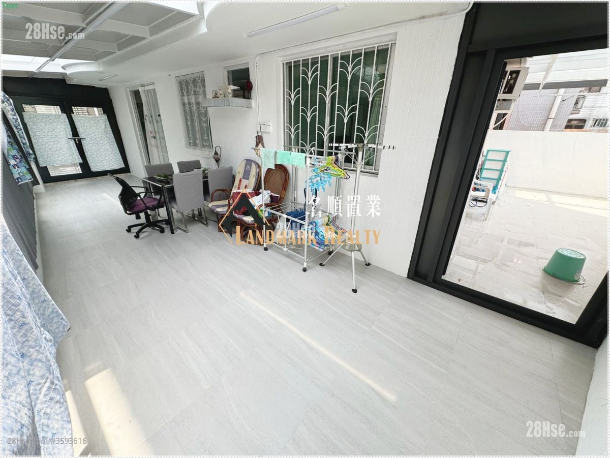 村屋 售盘 3 房 , 1 浴室 700 平方尺