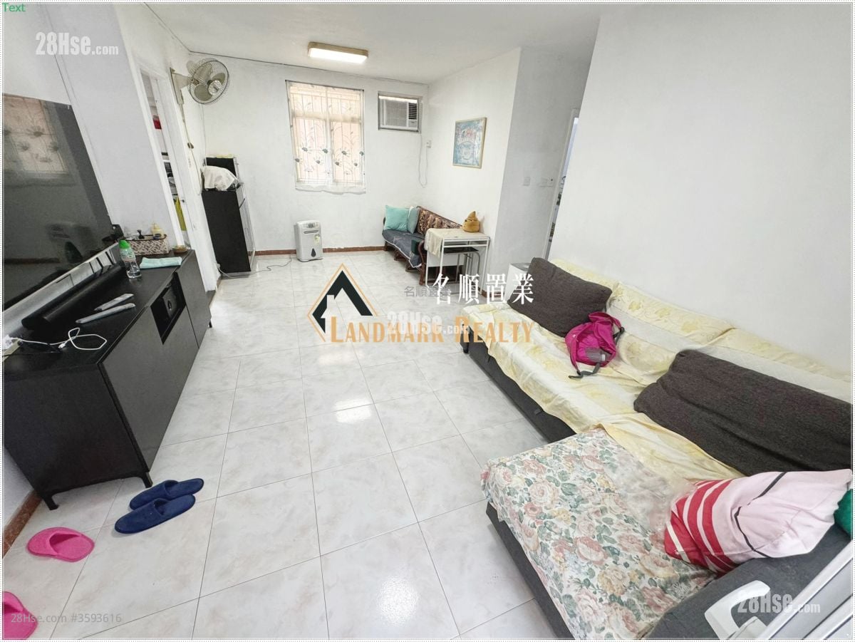 村屋 售盘 3 房 , 1 浴室 700 平方尺