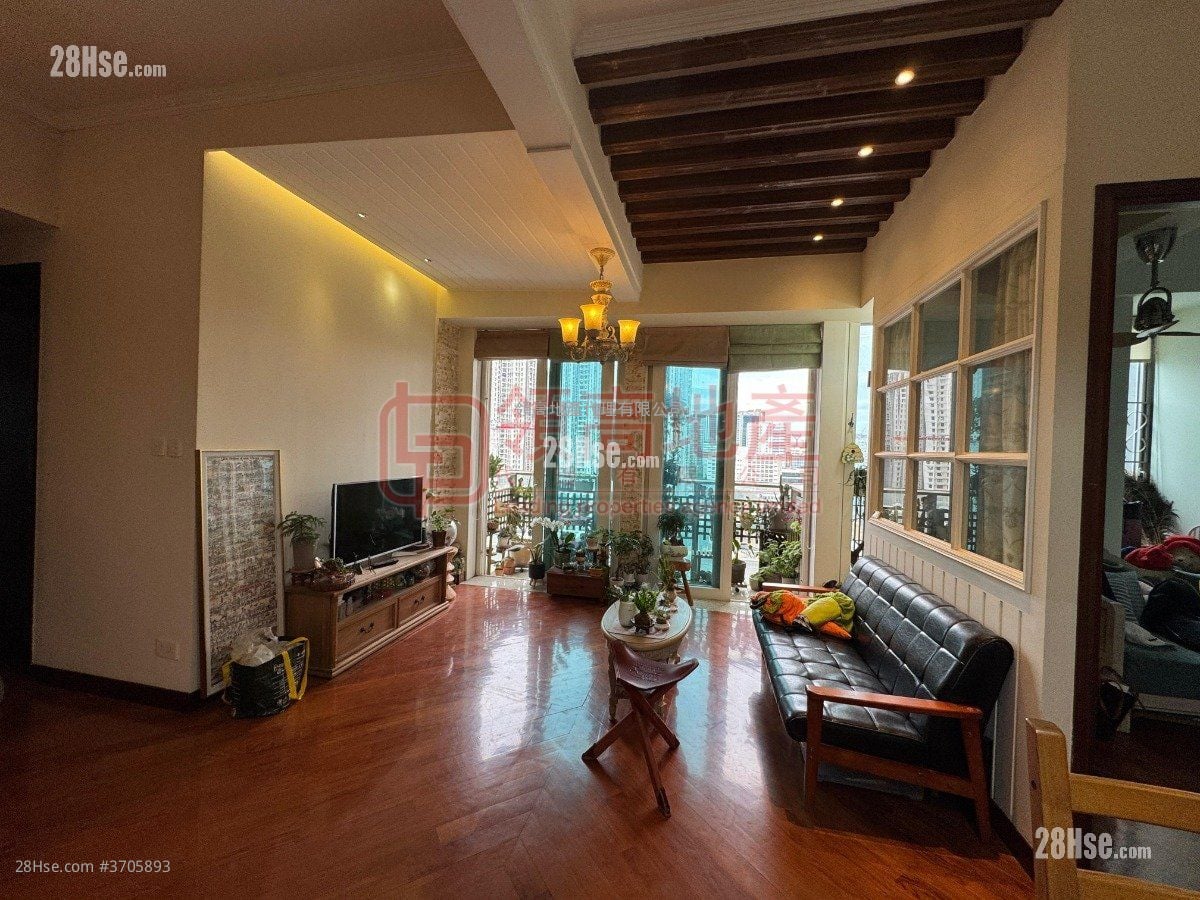 御金国峯 售盘 4 房 , 2 浴室 601 平方尺