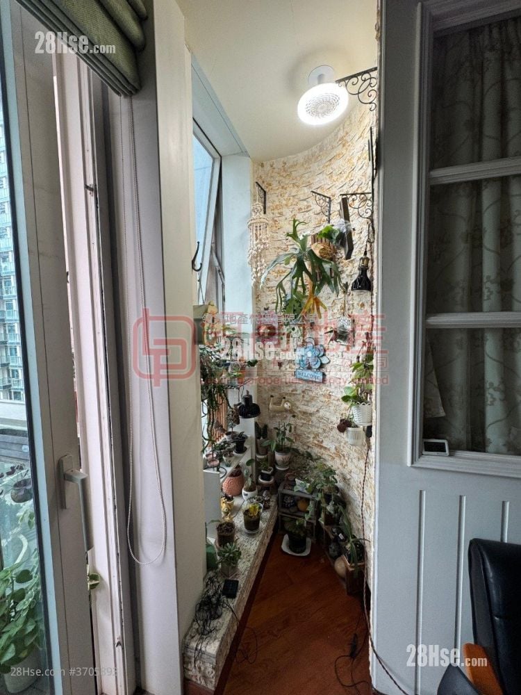 御金国峯 售盘 4 房 , 2 浴室 601 平方尺