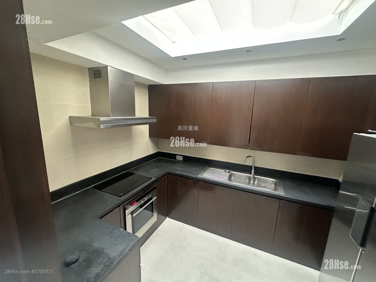 华富花园 租盘 3 房 , 3 浴室 1,449 平方尺