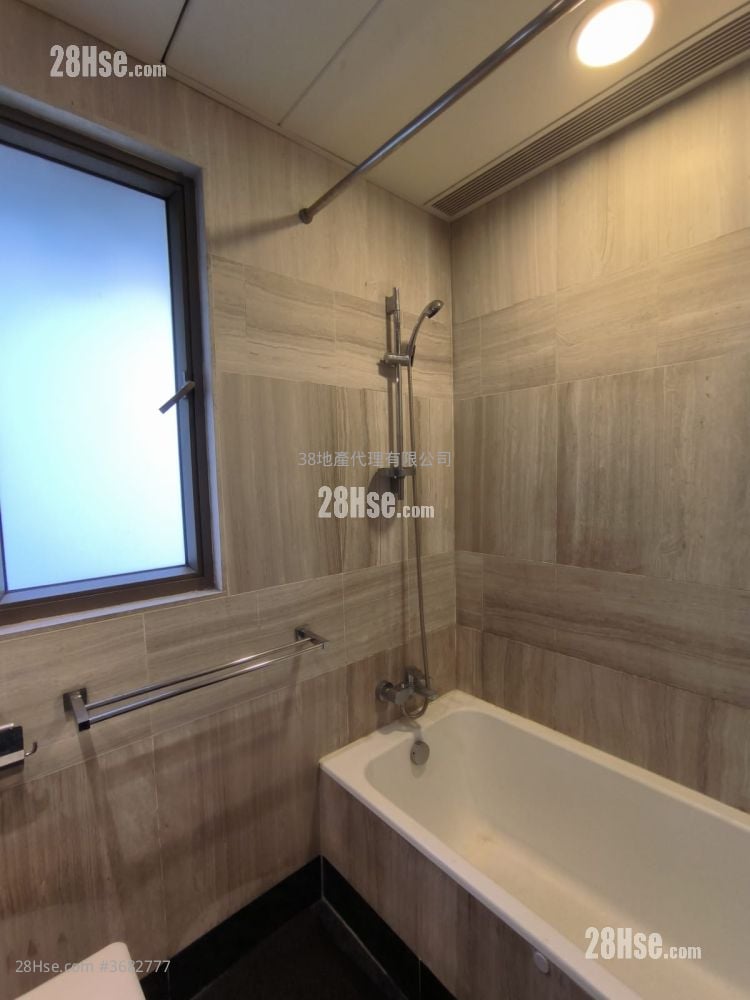 Residence 228 Sell 3 Bedrooms , 1 Bathroom 543 ft²