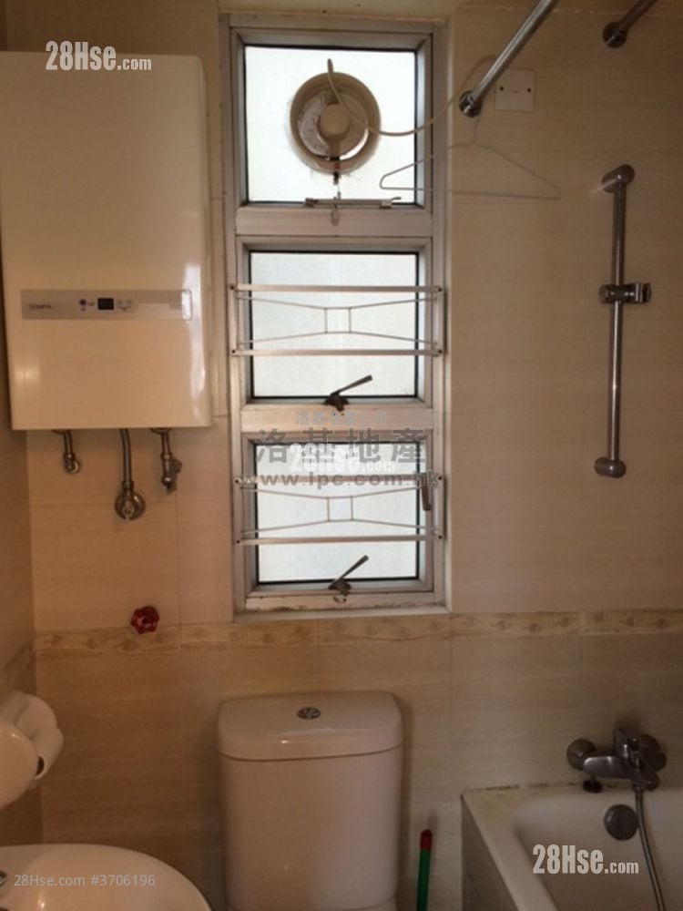 Tak Bo Garden Sell 1 Bedroom , 1 Bathroom 282 ft²