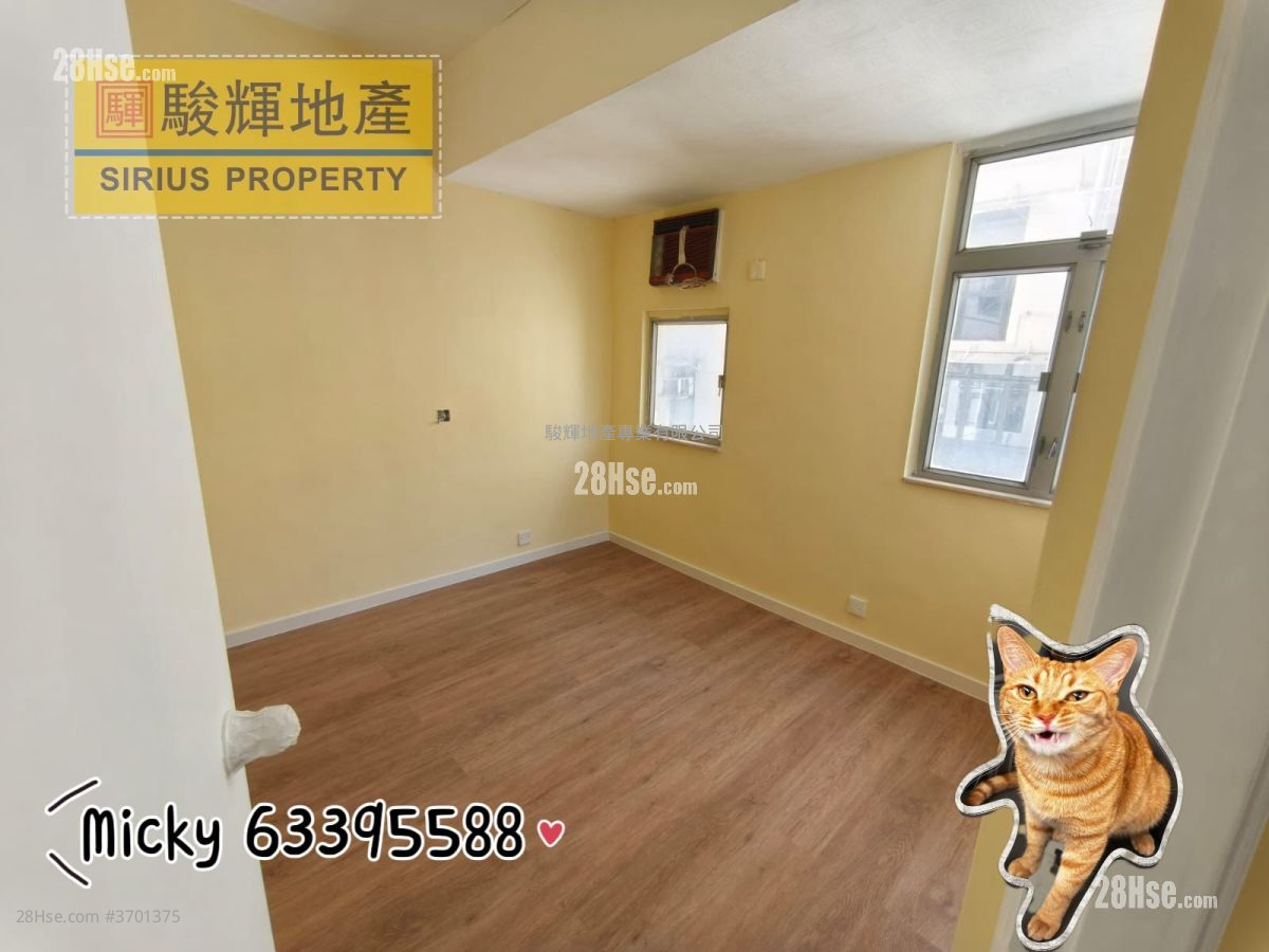 Bright Court Sell 3 Bedrooms , 1 Bathroom 631 ft²