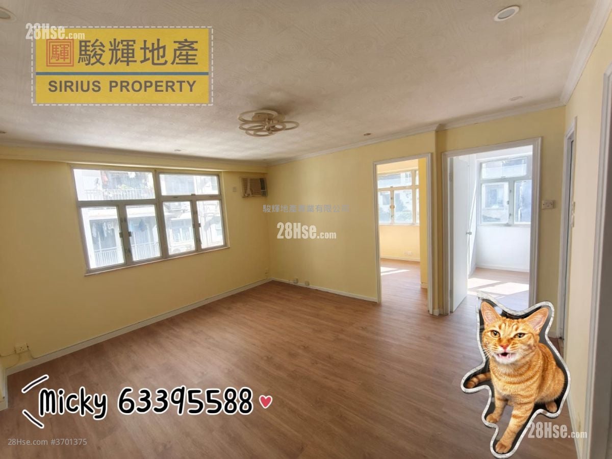 Bright Court Sell 3 Bedrooms , 1 Bathroom 631 ft²