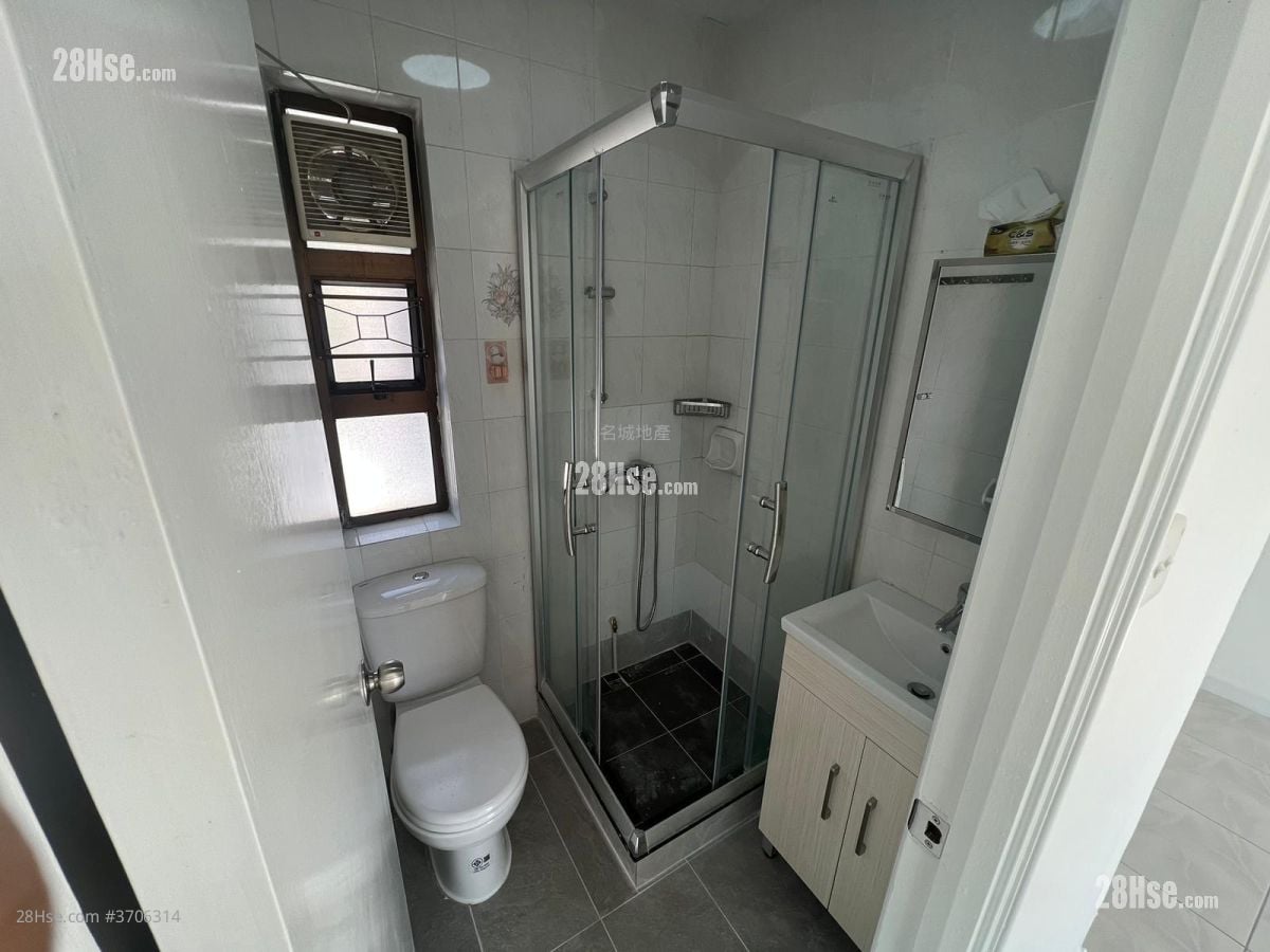 西径村 售盘 2 房 , 1 浴室 450 平方尺