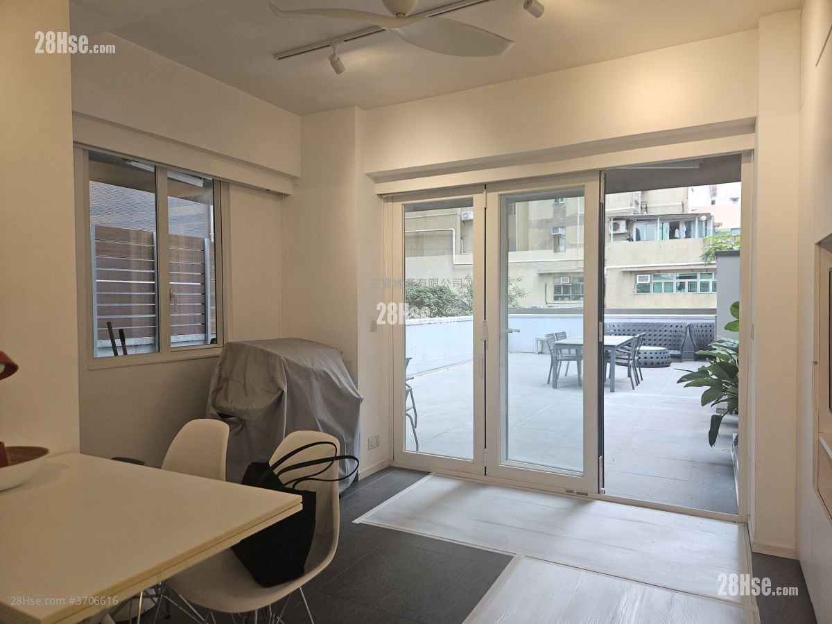 Wo Fat Building Sell Studio , 1 Bathroom 274 ft²