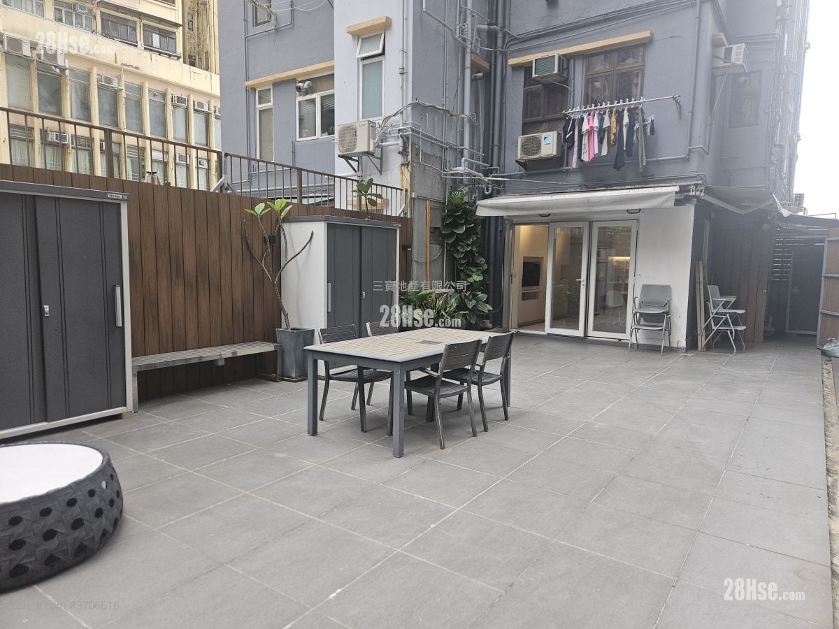 Wo Fat Building Sell Studio , 1 Bathroom 274 ft²