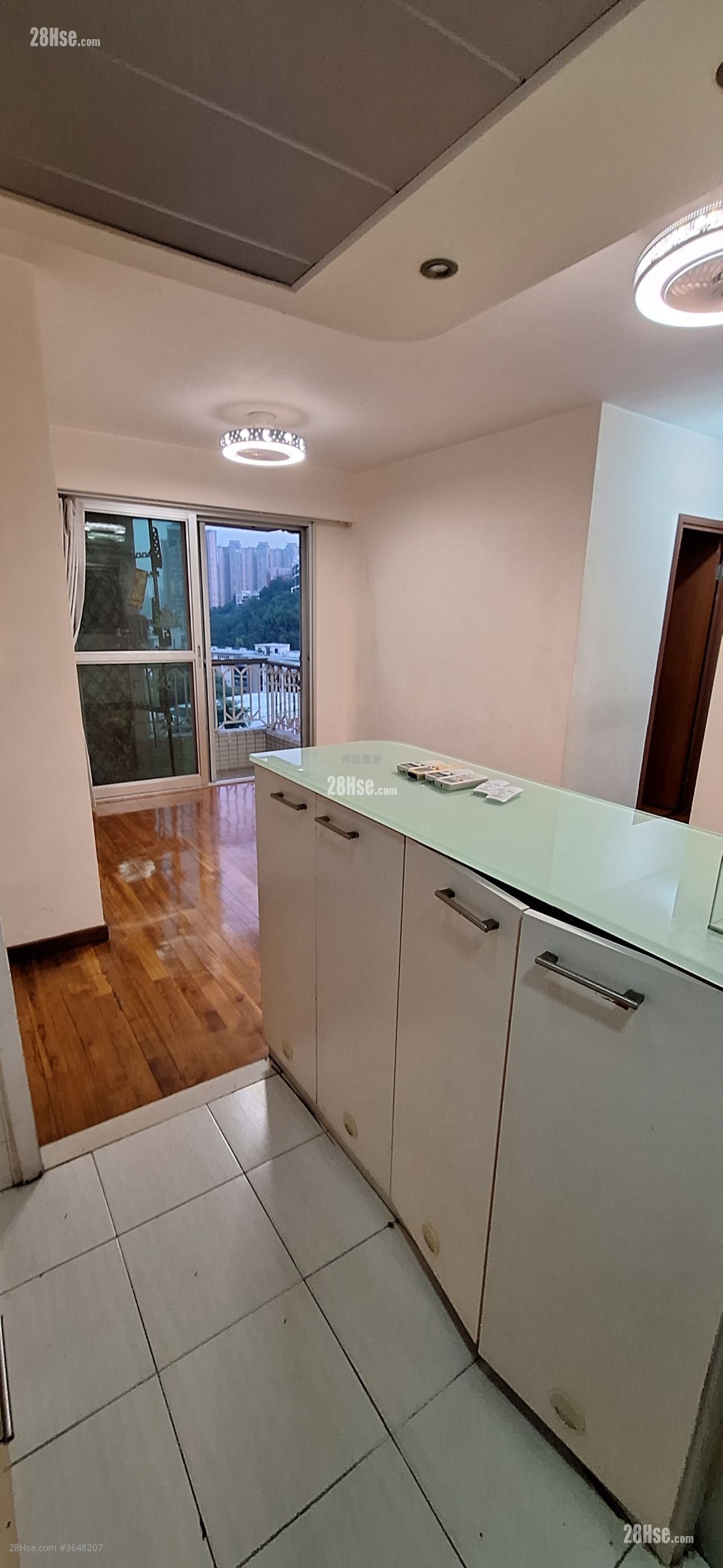 Paradise Square Sell 3 Bedrooms , 1 Bathroom