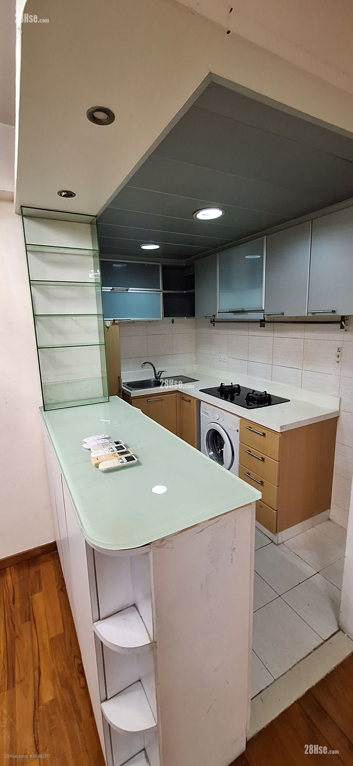 Paradise Square Sell 3 Bedrooms , 1 Bathroom