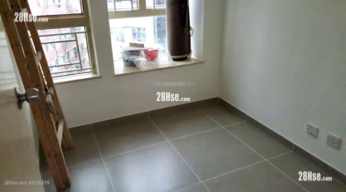 Fairview Garden Sell 2 Bedrooms , 1 Bathroom 304 ft²