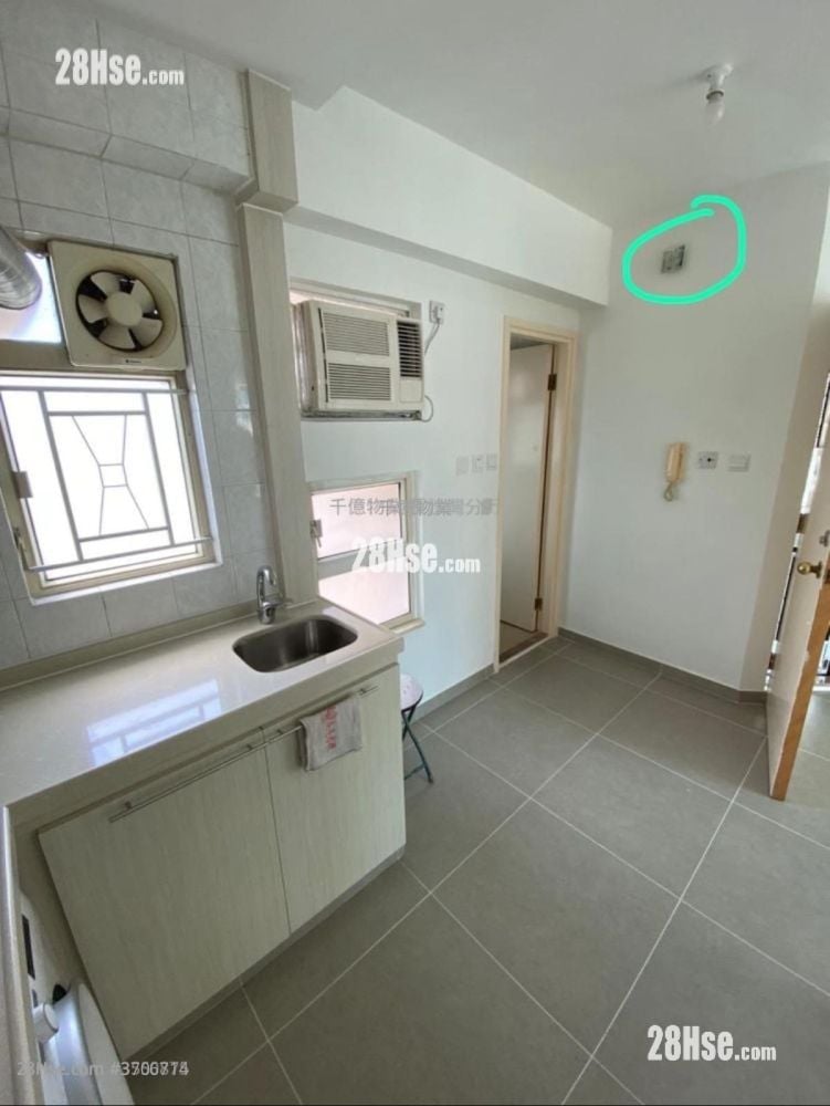 Fairview Garden Sell 2 Bedrooms , 1 Bathroom 304 ft²