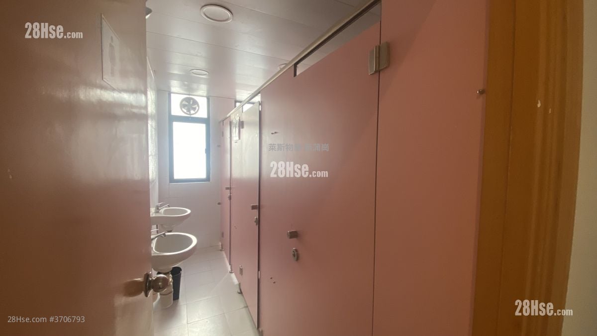 旺景工業大廈 售盤 5+ 房 , 2 廁所