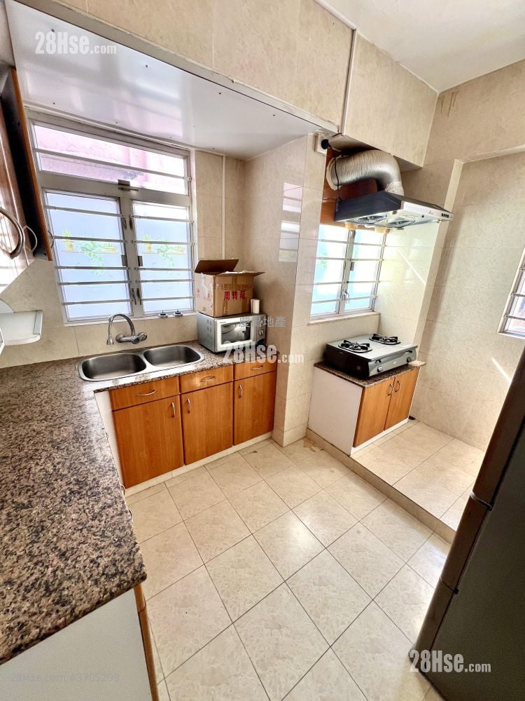 昌明洋楼 售盘 5+ 房 , 2 浴室 759 平方尺