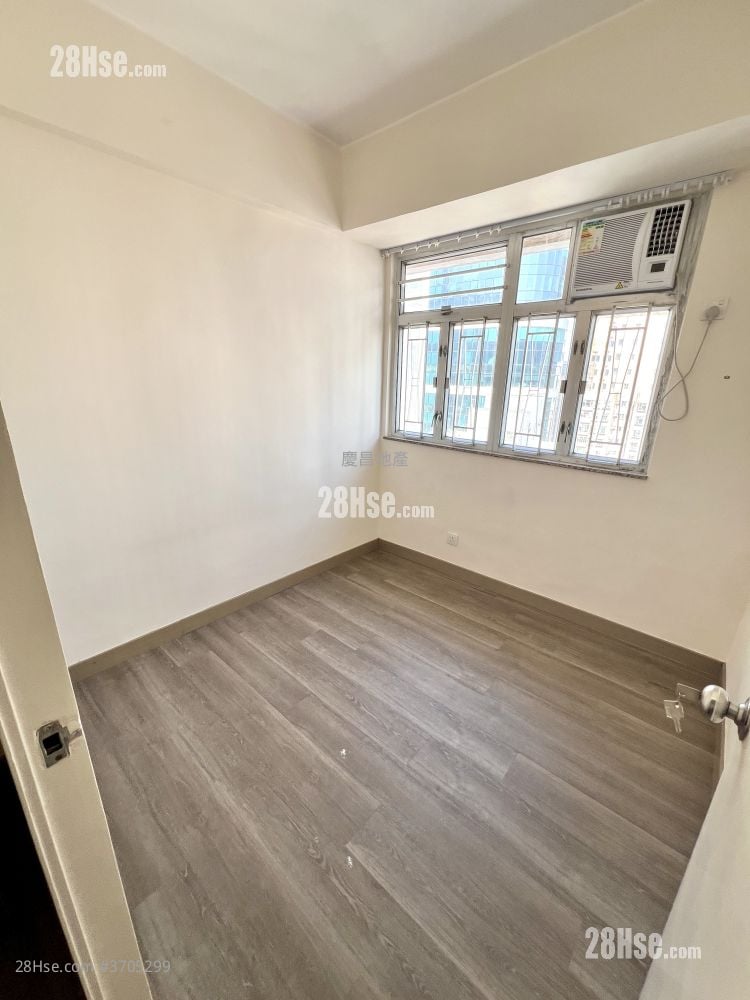 昌明洋楼 售盘 5+ 房 , 2 浴室 759 平方尺