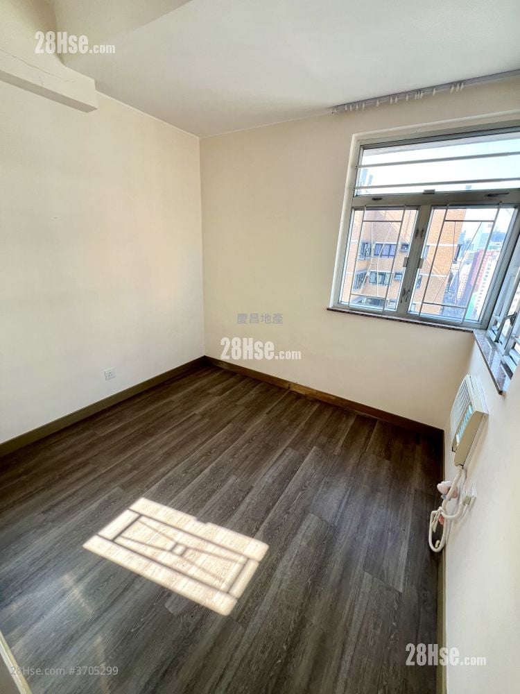 昌明洋楼 售盘 5+ 房 , 2 浴室 759 平方尺